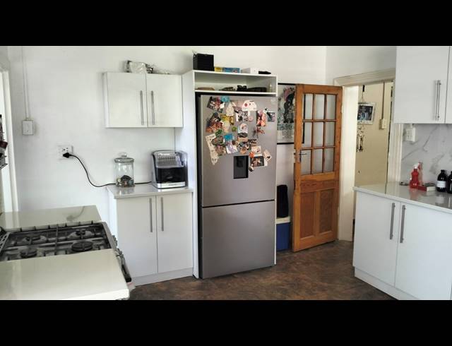 4 BEDROOM HOUSE FOR SALE IN PRESTBURY